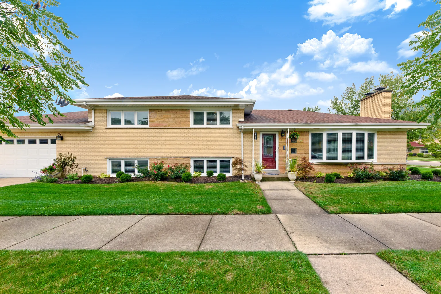 7400 Lowell Ave photo 1