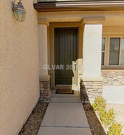 5th image of 2032 Royal Gardens Pl