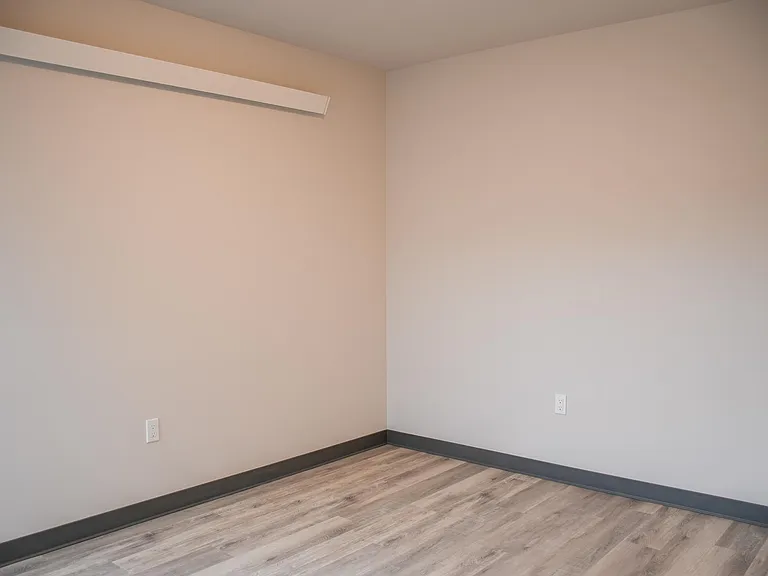 Kirkland Heights Apartments — Photo 39
