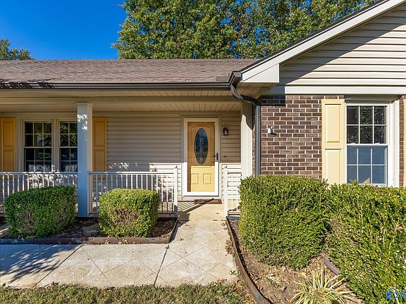 4th image of 10304 Essex Dr SW