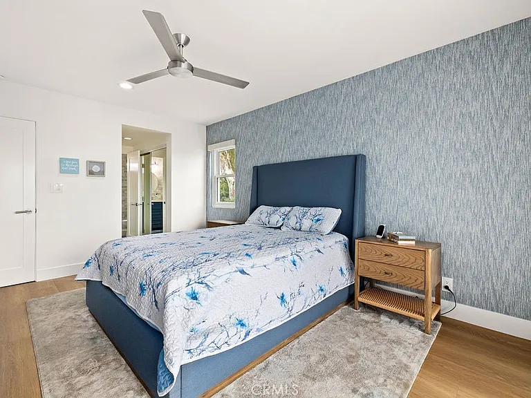 240 Moss St #4 — Photo 17