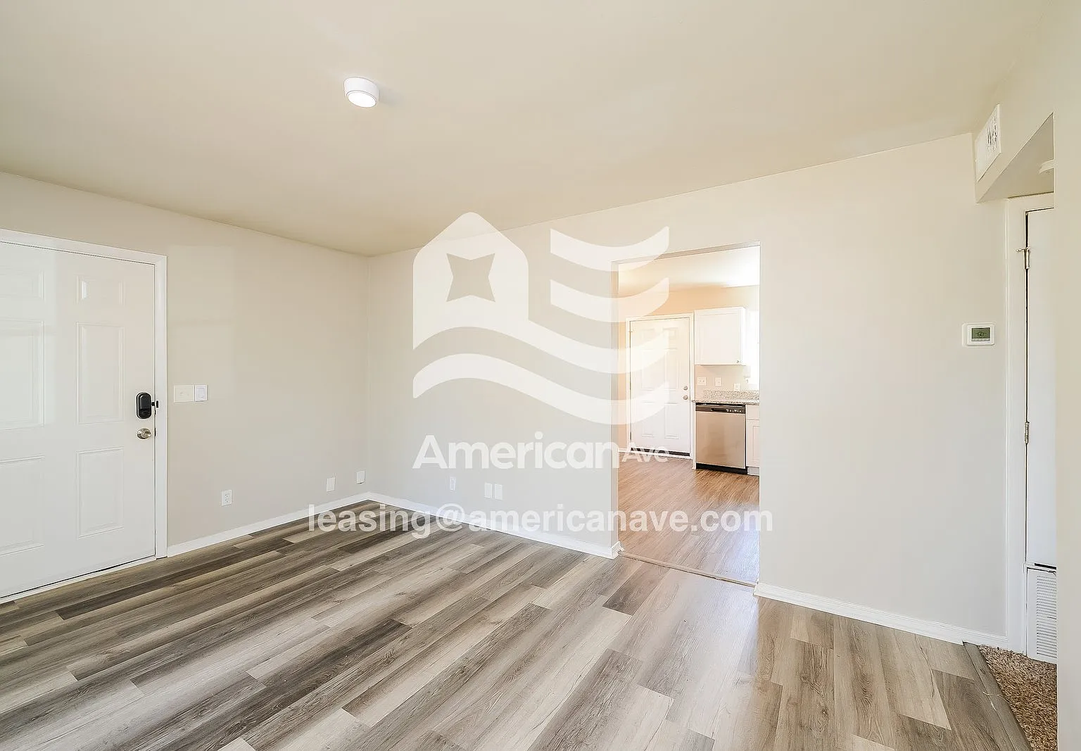 3 bed, 1.5 bath, 1040 sqft, $1,345 — Photo 4