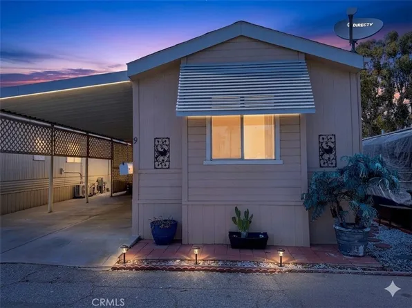 1203 W 6th St, Corona, CA 92882