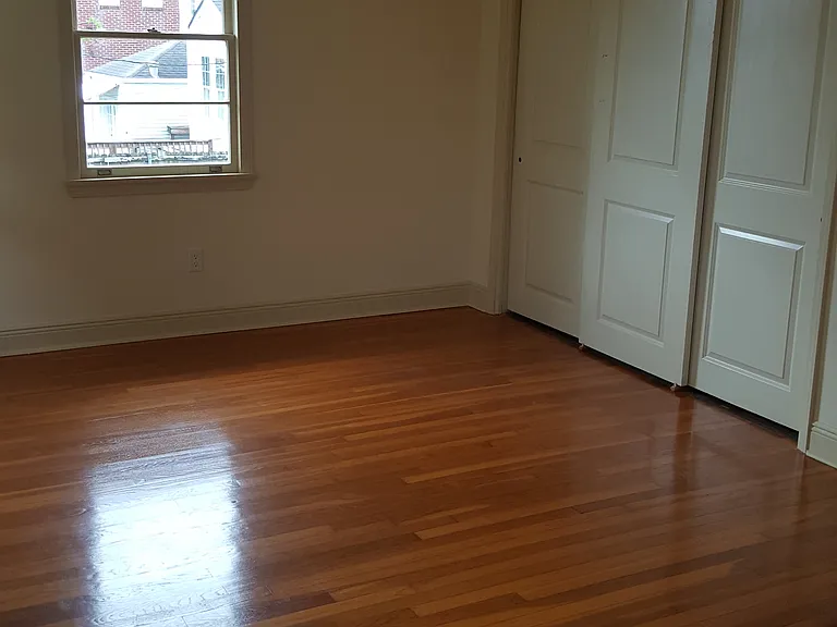 6021 Canal Blvd — Photo 16
