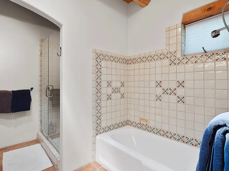 1316 Cerro Gordo Rd — Photo 8