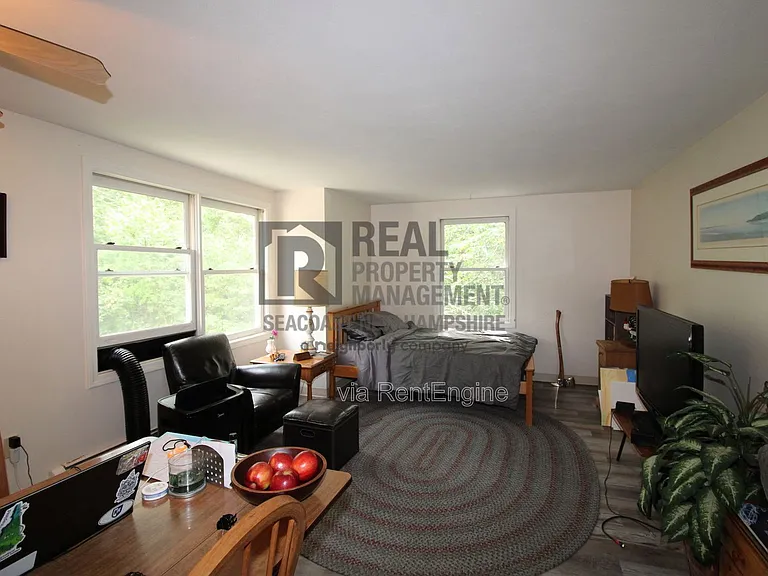 28 Ivy Ln #5 — Photo 2
