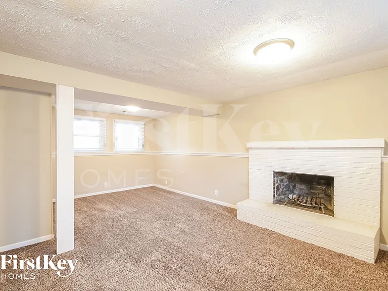 639 Shady Creek Ct — Photo 6