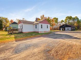 15 Centennial Dr, Minto, NB E4B 3S1