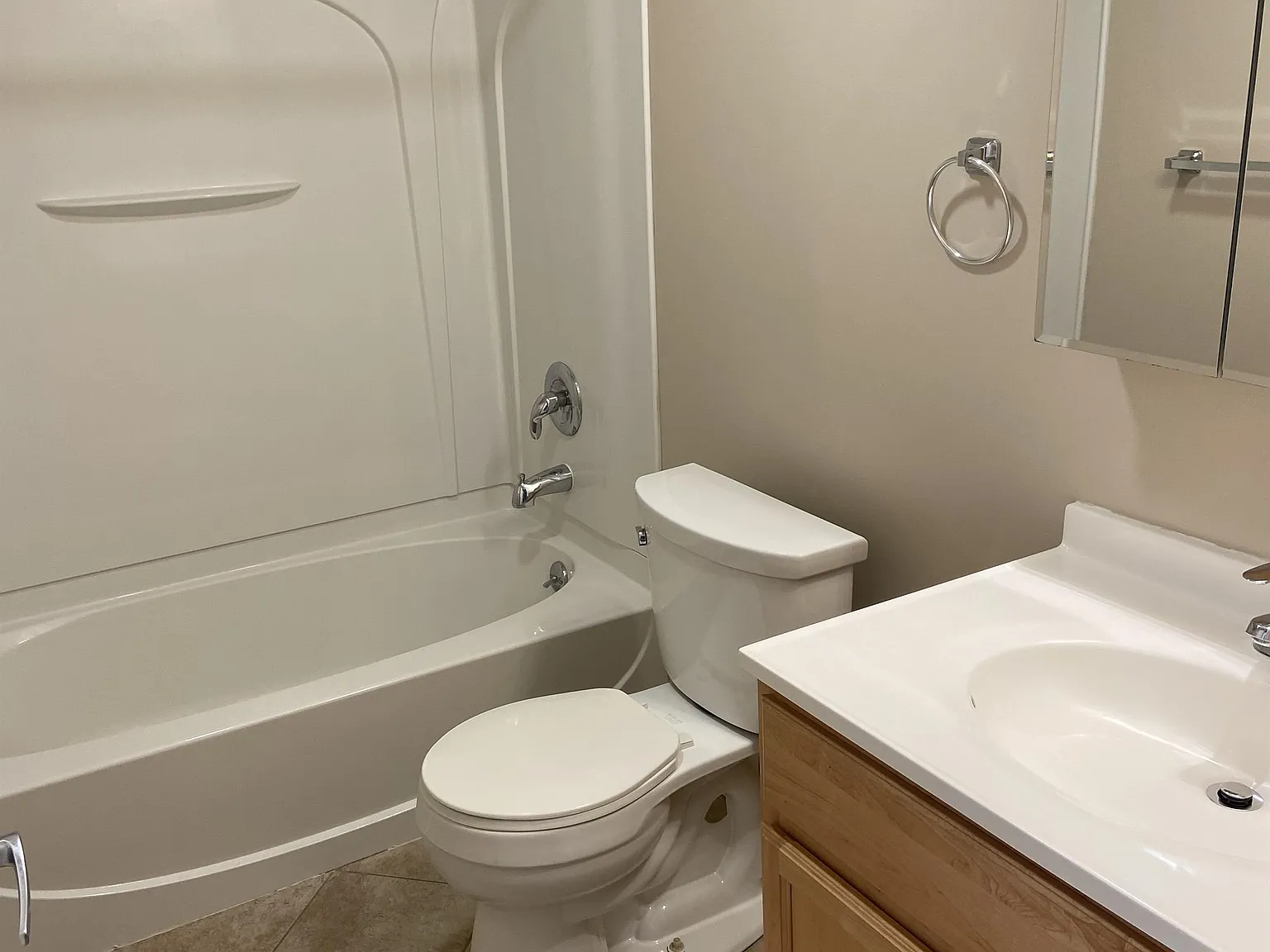 Creekside Drive - 127 — Photo 3
