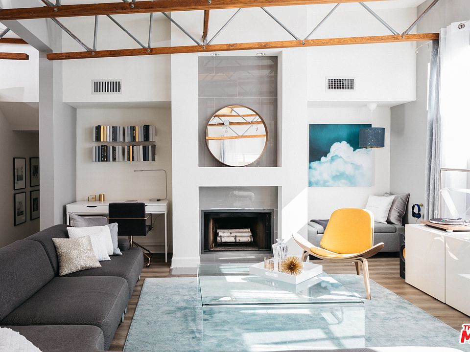 1st image of 8855 Wonderland Ave