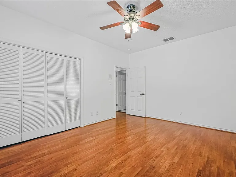 5917 Harvest Hill Rd — Photo 35