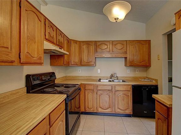 4th image of 3008 Galemeadow Dr