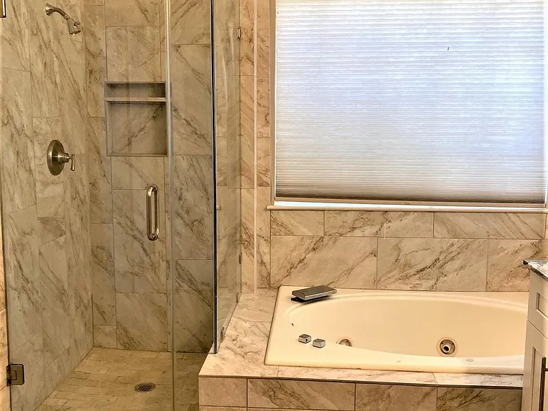3231 Creek Manor Dr — Photo 12