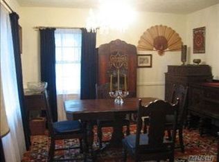 999 Irene Ct, Valley Stream, NY 11580