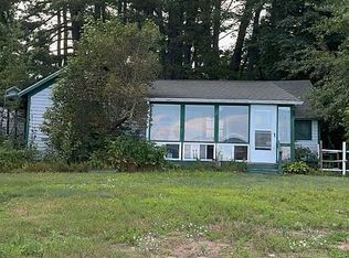 1135 Bay Dr, Tawas City, MI 48763