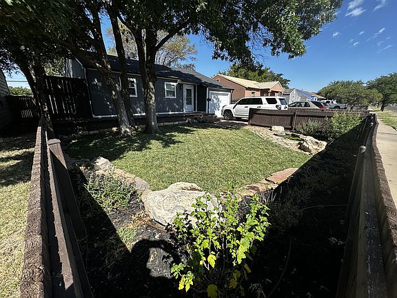 3rd image of 4208 S Hughes St