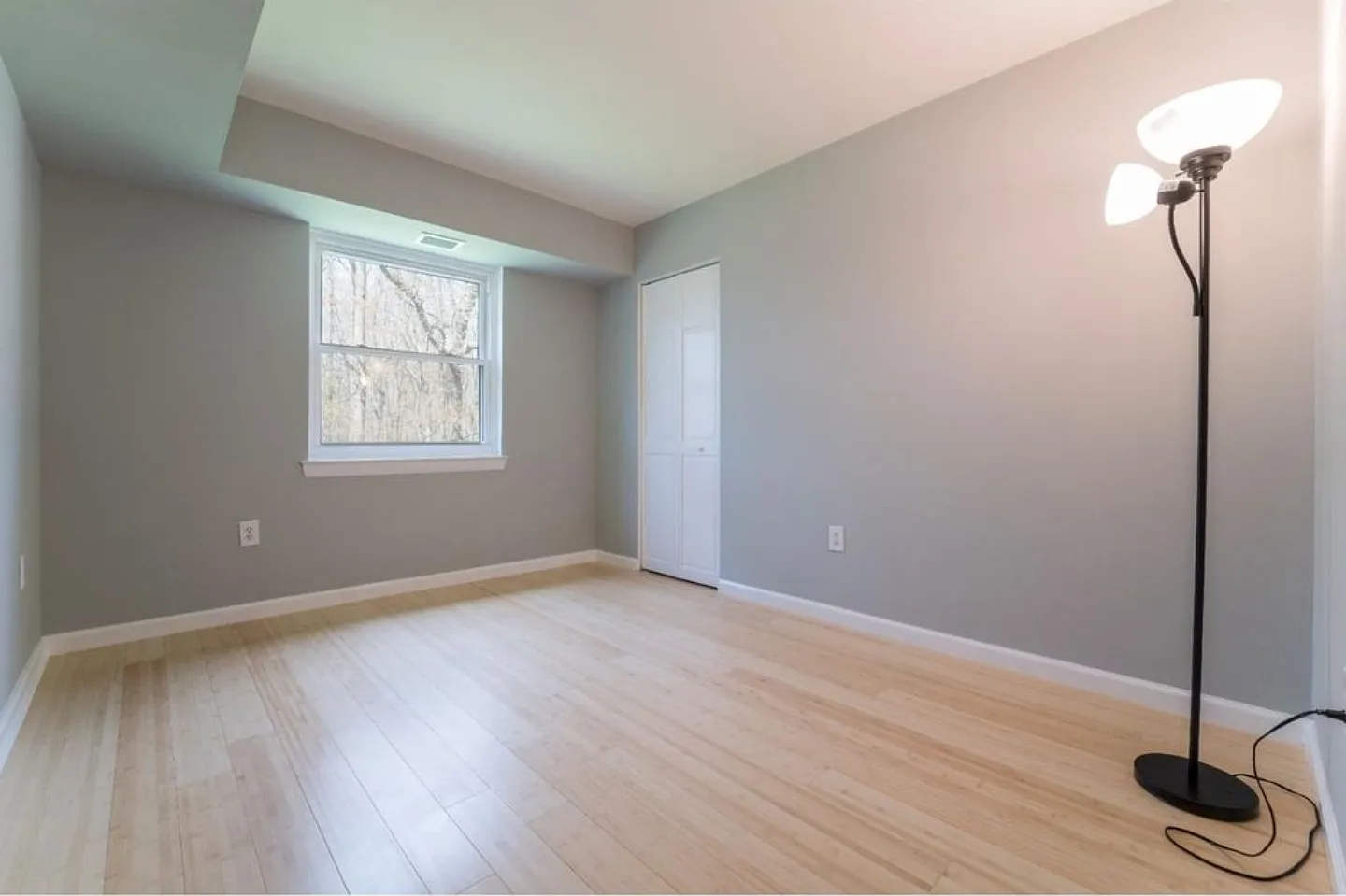11 Dover Hall — Photo 4