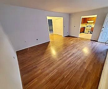 1st image of 13 Bronxville Ln Floor 1