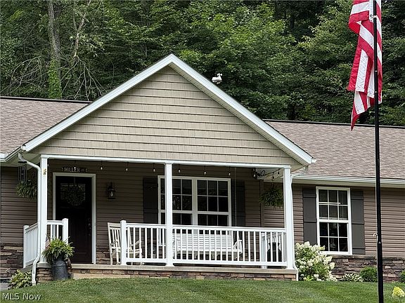 3rd image of 7595 Arbon Dr