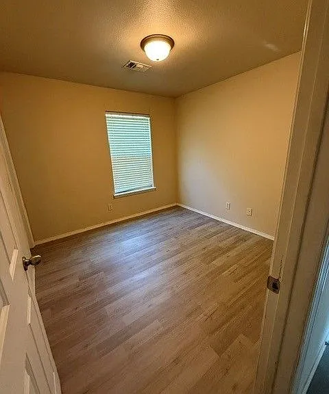 3822 S Mirror St — Photo 3