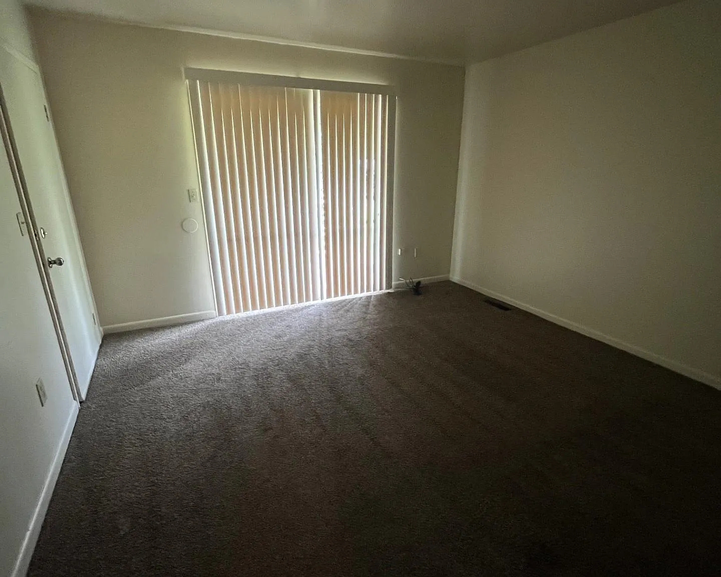 2 bed, 1.0 bath, $695 — Photo 4