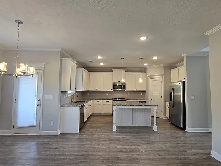 631 Garland Trl — Photo 10