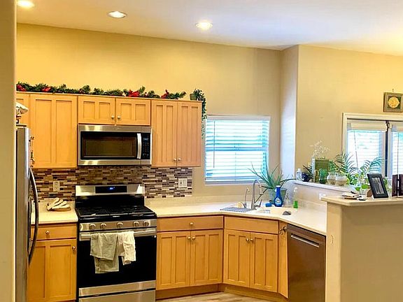 4th image of 5015 E Cheyenne Dr Unit 39