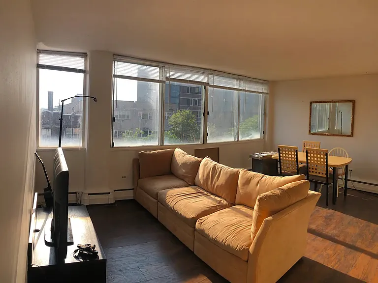 6131 N Winthrop Ave #107 — Photo 6