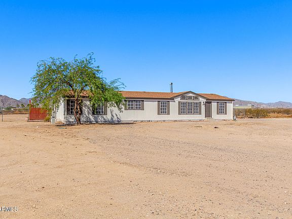 4th image of 1812 N 194TH Avenue