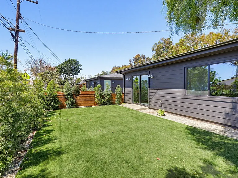 2036 Pomona Ave #A — Photo 29