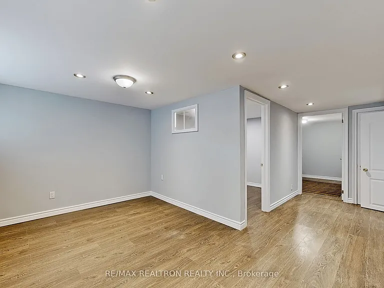 55 Danby Ave #BASEMENT — Photo 3
