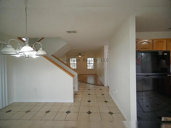 7605 Glades Ct — Photo 12