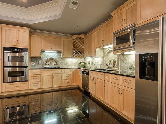 4th image of 1821 Buckhead Valley Ln NE