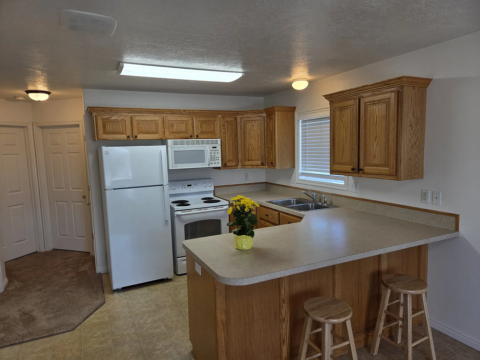 2 bed, 797 sqft, $1,150 — Photo 2