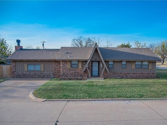 3rd image of 701 Kingston Pl