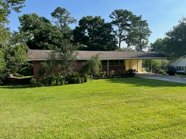 107 Rose Dr, Andalusia, AL 36420