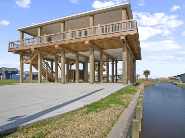 960 S Sage Rd, Pt Bolivar, TX 77650