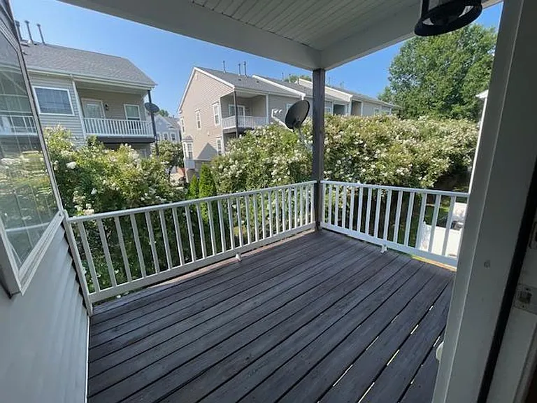 3513 Edgemont Dr — Photo 9