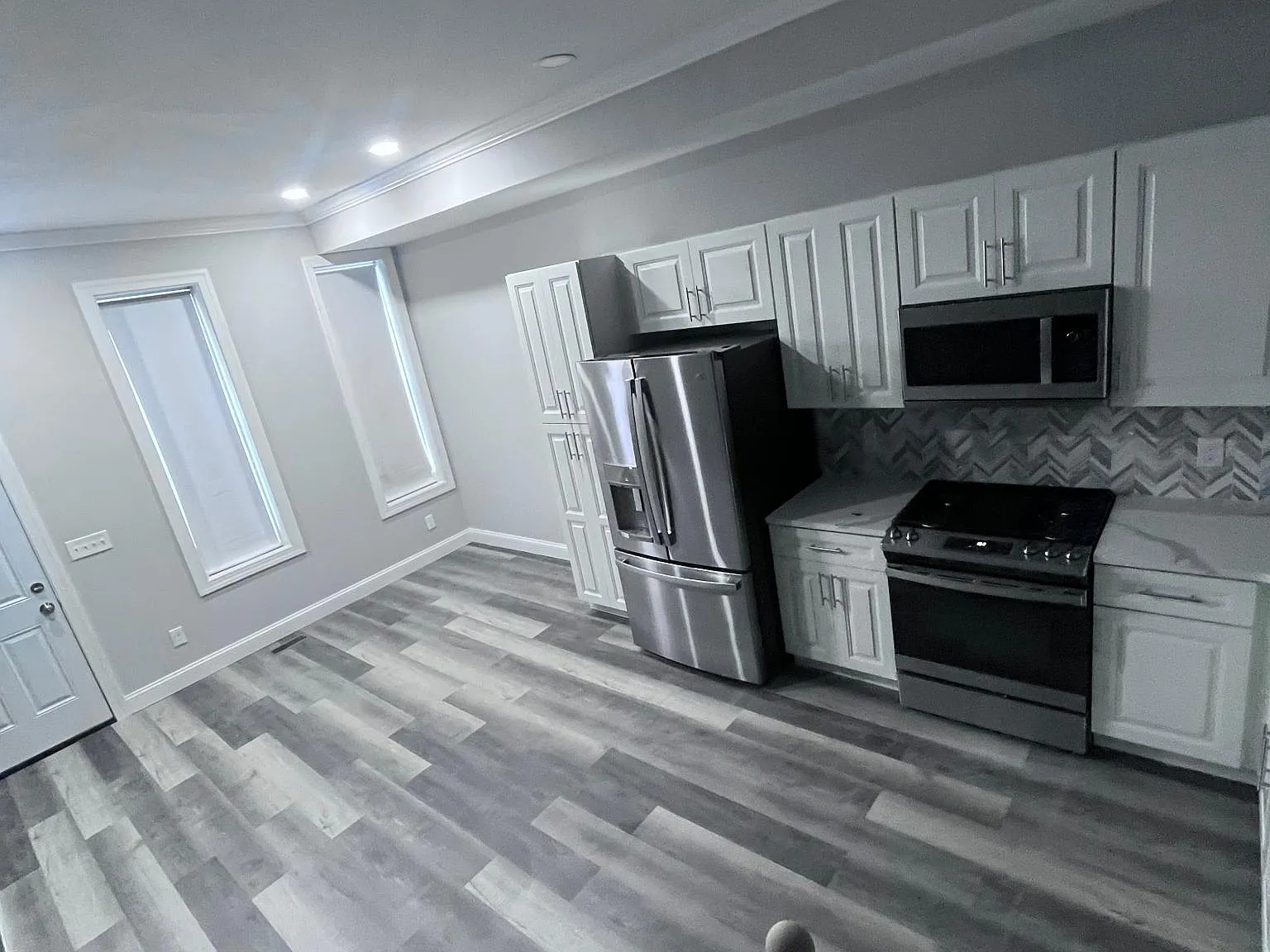 1508 W Franklin St — Photo 3