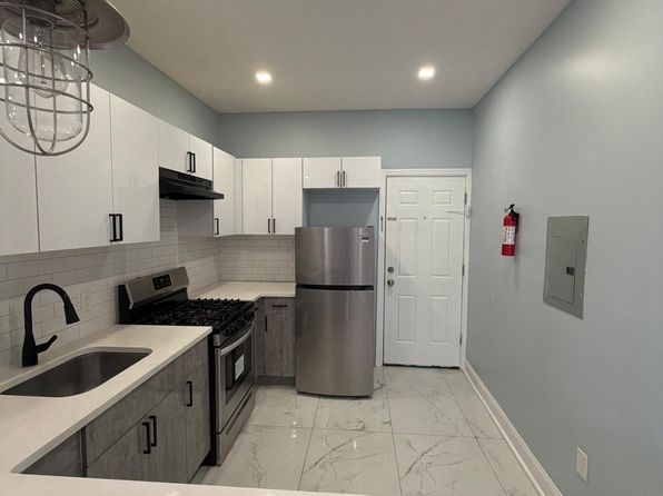 306 Broadway #7
