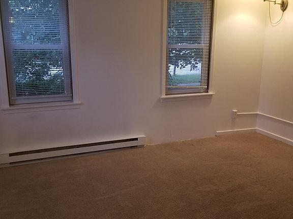 3rd image of 109 E Buffalo St APT B