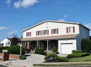 7 Sea Spray Ct, Brigantine, NJ 08203