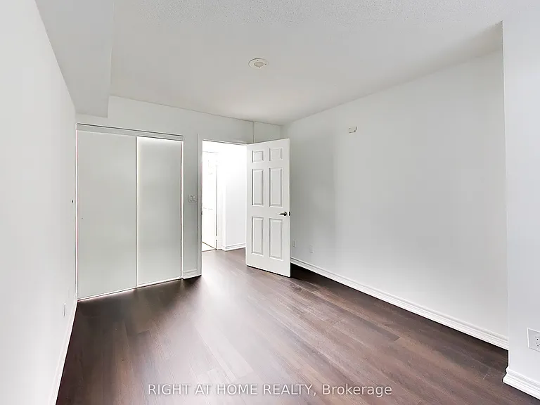 761 Bay St #313 — Photo 10