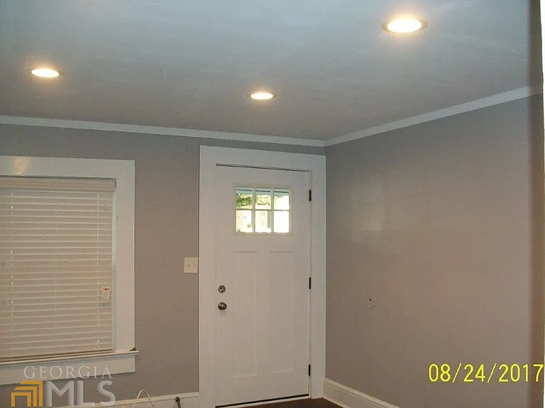 204 Georgia Ave #B — Photo 8
