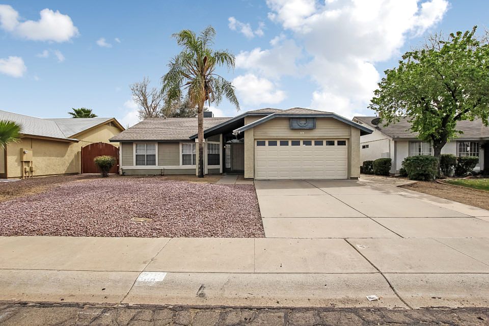 1st image of 219 W Oraibi Dr