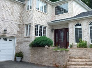 6023 Amboy Rd, Staten Island, NY 10309