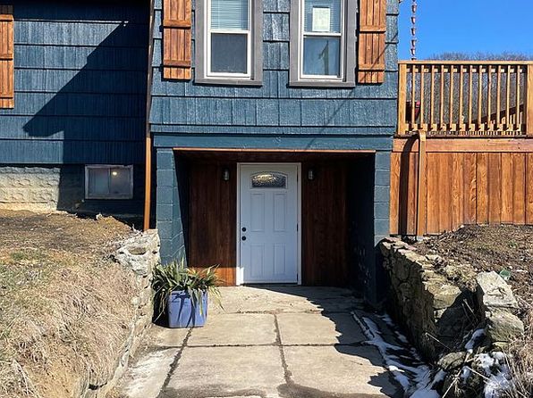 1585 Maple Dr