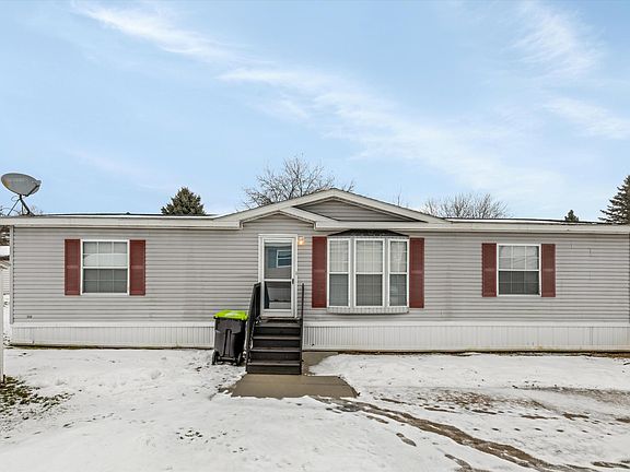 2nd image of 6132 Hickory Trl