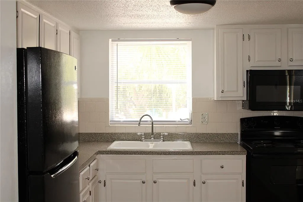 2 bed, 2.0 bath, 1026 sqft, $1,395 — Photo 4