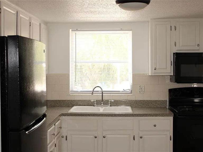 2423 60th Ave W #K29 — Photo 4